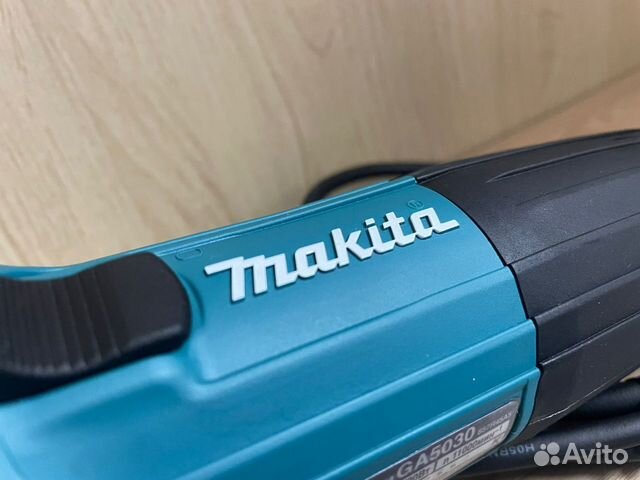 Угловая шлифовальная машина Makita GA5030 оригинал