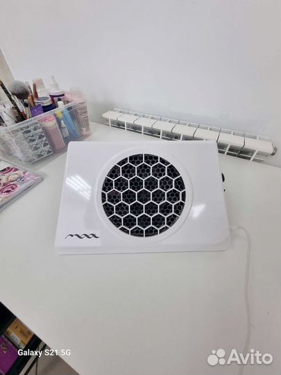 Вытяжка для маникюра max