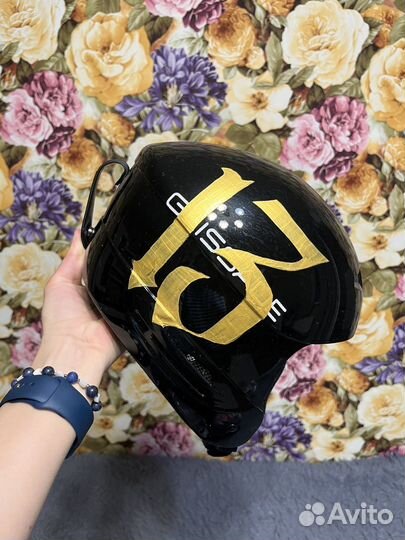 Шлем горнолыжный