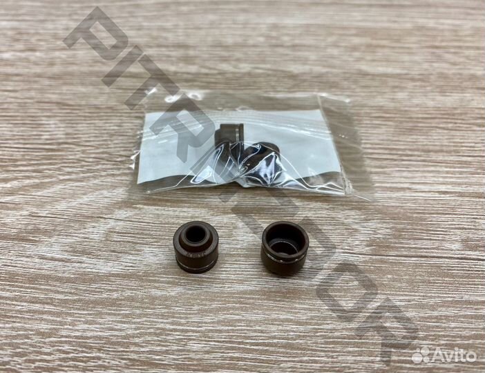 Маслосъёмные колпачки (универсальные), питбайк