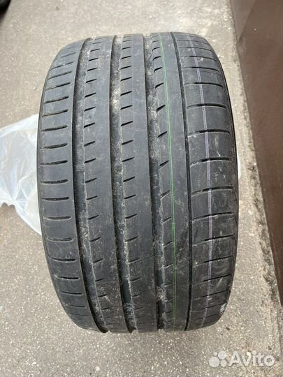 Yokohama Advan Sport V105 275/40 R21 и 315/35 R21 111Y