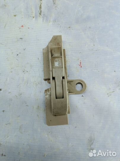 Ручка открывания лючка бензобака Mazda MPV lwew FS