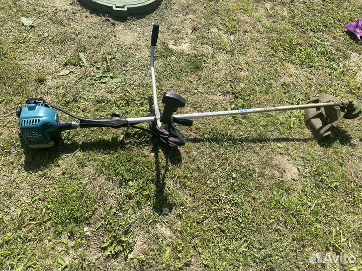 Мотокоса makita