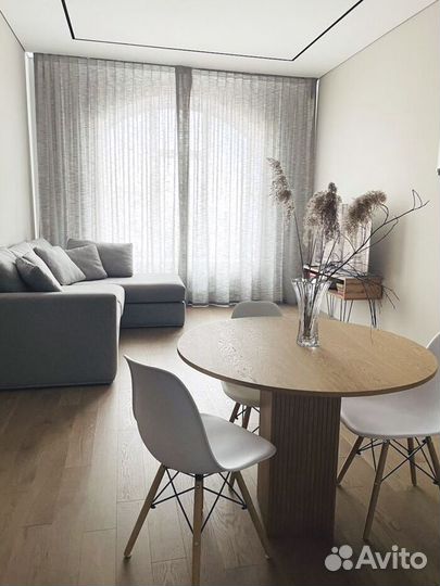 Круглый кухонный стол