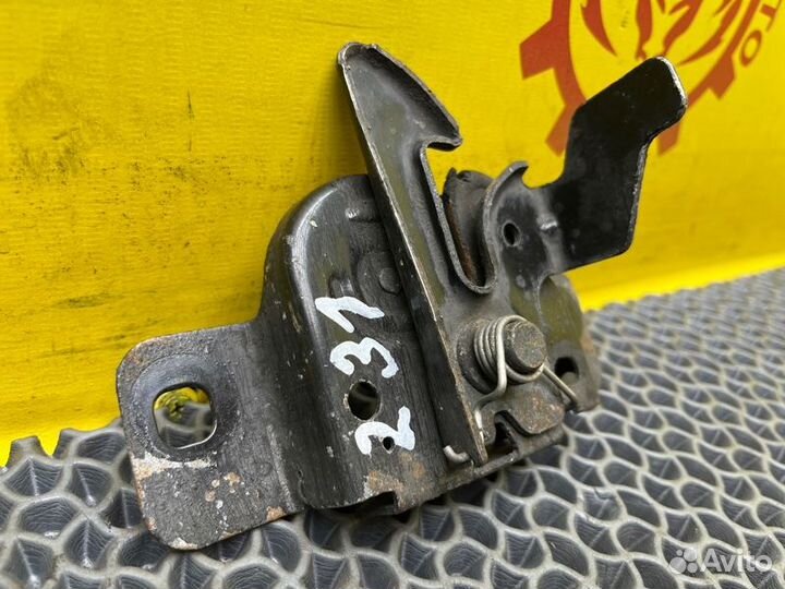 Замок капота Jeep Grand Cherokee 3 WH/WK 3.0 V6