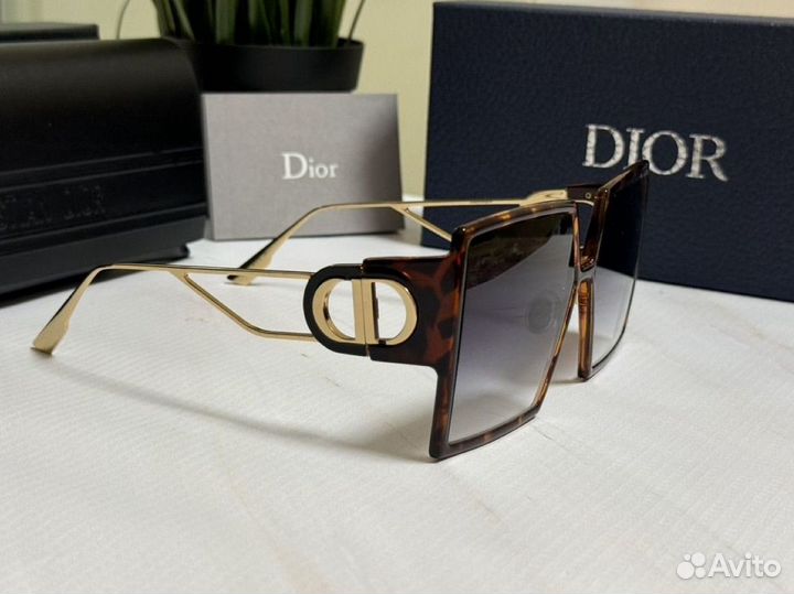 Солнцезащитные очки Dior EPZ11