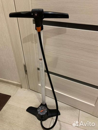 Насос для велосипеда