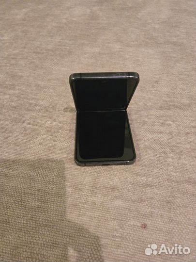 Samsung Galaxy Z Flip4, 8/512 ГБ