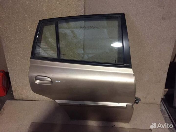 Стекло двери задней правой (форточка) KIA RIO 20