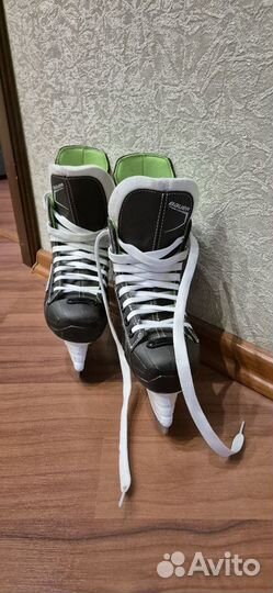 Хоккейные коньки bauer