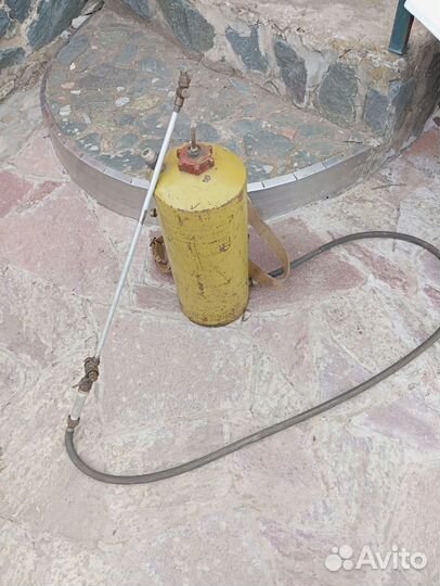 Опрыскиватель садовый бу