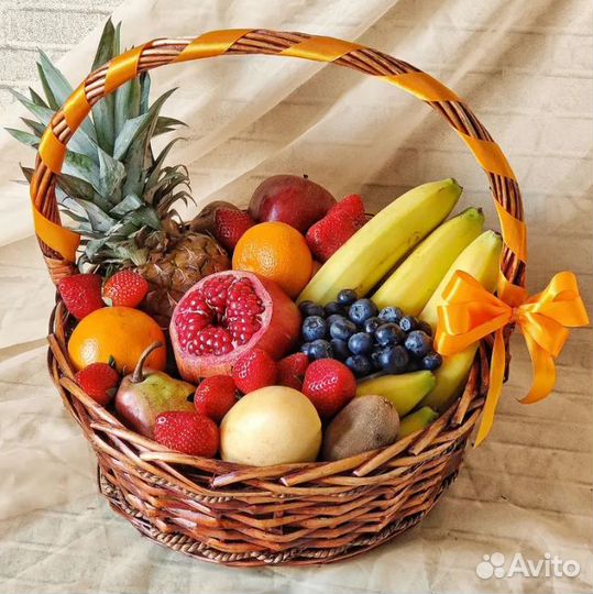 Фруктовая корзина подарочная Большой гурман