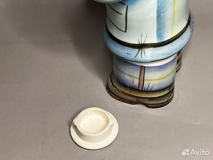 Статуэтка кувшин из фаянса редкий