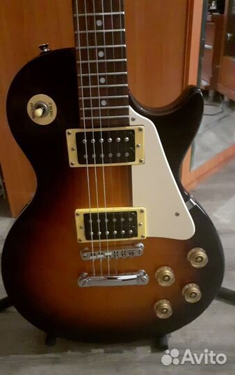 Электрогитара Epiphone Les Paul 100