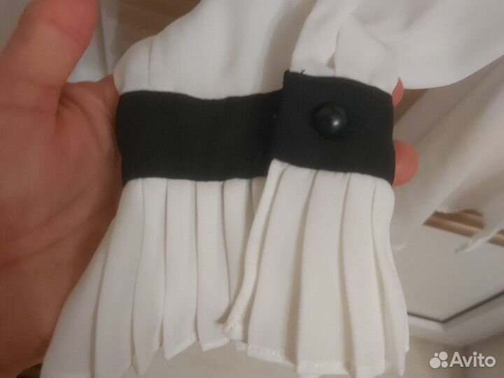 Блузка женская 42 44 новая