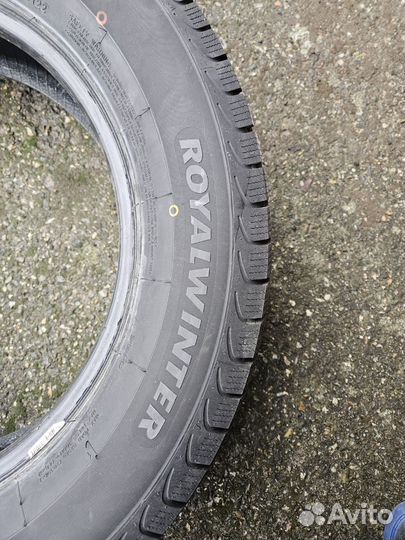 Royal Black Royal Winter 245/60 R18