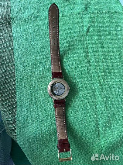 Золотые часы