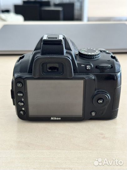 Зеркальный фотоаппарат nikon d3000