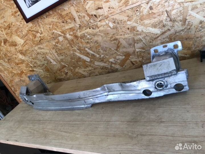 Усилитель бампера задний Porsche Cayenne 3