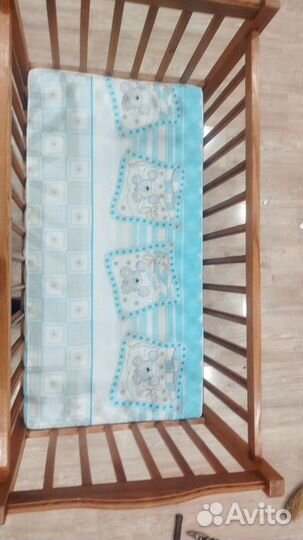 Детская кроватка