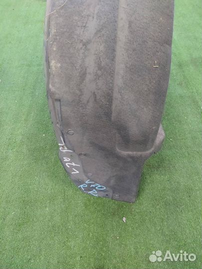 Подкрылок задний правый Volvo V70