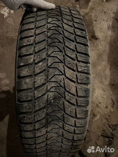 Michelin X-Ice North 3 215/65 R16 102T