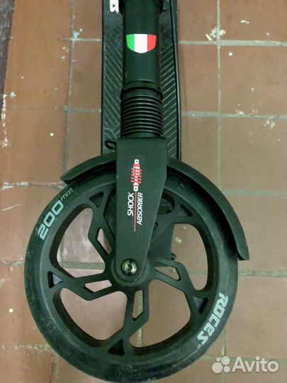 Самокат roces 200