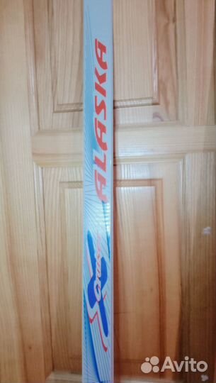 Лыжи беговыес ботинами и палками