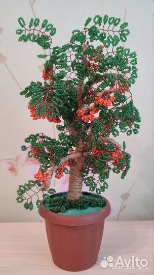 Деревце из бисера