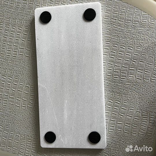 Сервировочная доска из мрамора