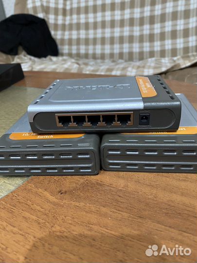 Коммутатор d-link des1005d