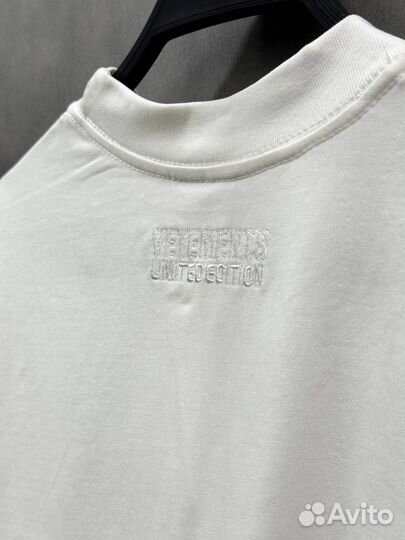 Футболка vetements paris оверсайз (топ 2025)