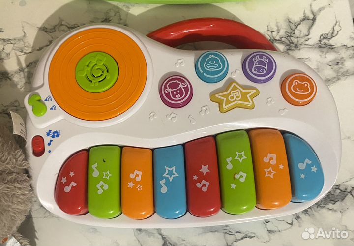 Развивающие игрушки: fisher price, chicco