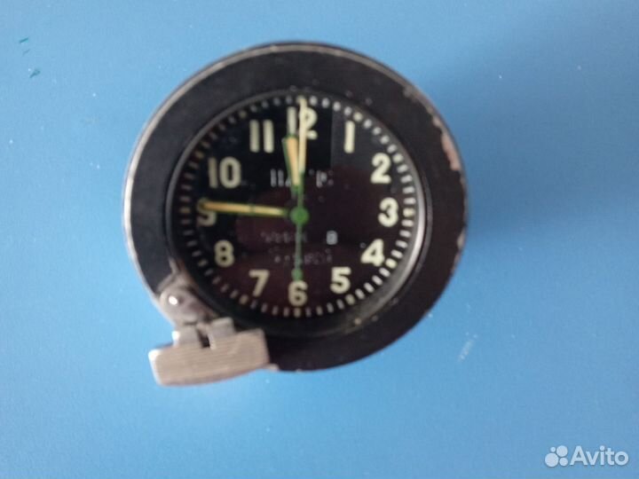 Часы приборные