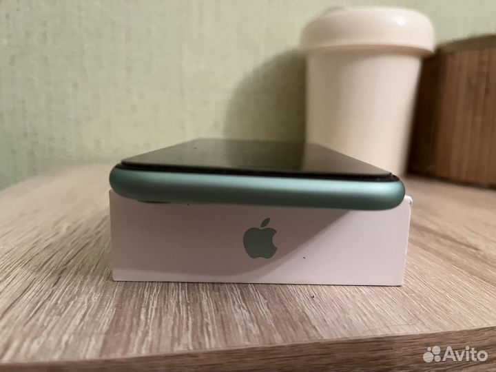iPhone 11, 64 ГБ