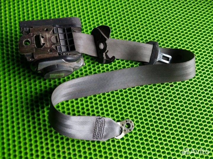 Ремень безопасности передний правый Volkswagen