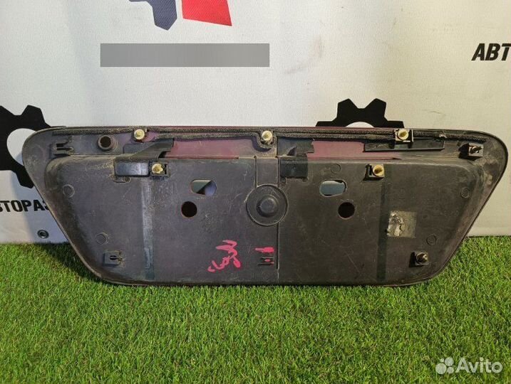 Накладка крышки багажника Mitsubishi Lancer CS3A