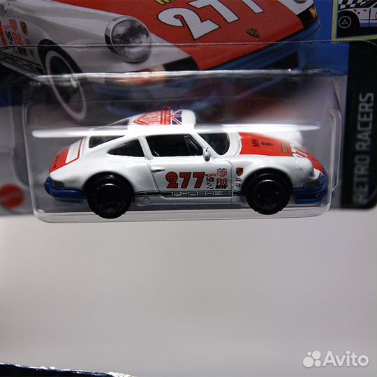 Машинка Hot Wheels - '71 Porsche 911