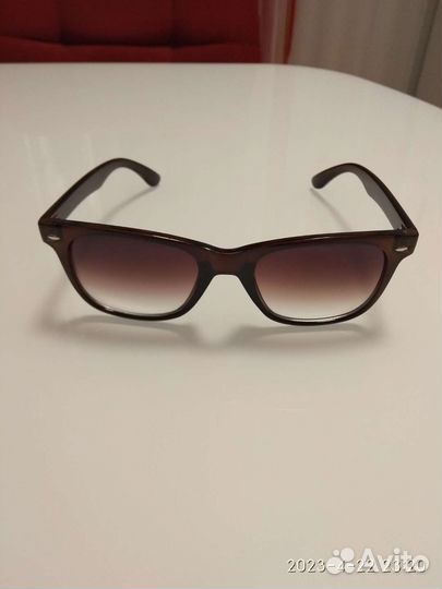 Солнцезащитные очки женские