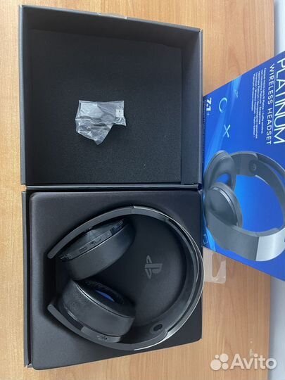 Sony Platinum Wireless Headset (cechya-0090)