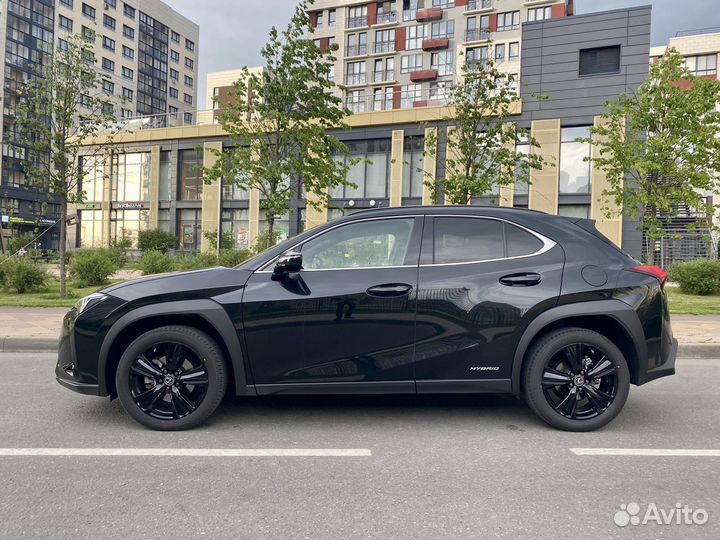 Lexus UX 2.0 CVT, 2022, 25 000 км