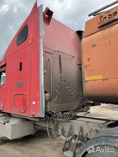 Freightliner CL120064ST, 2003