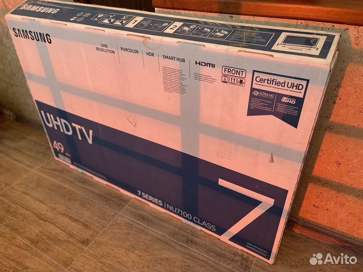Телевизор samsung модель UE49NU7140U