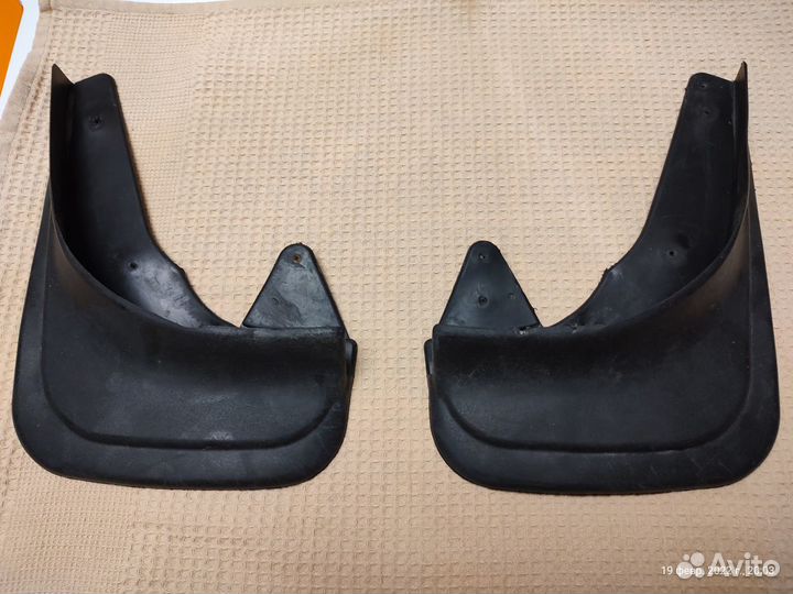 Брызговики универсальные