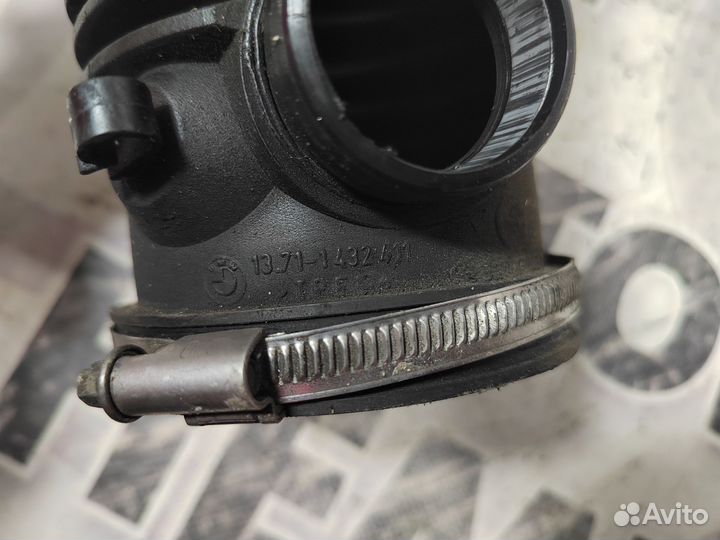 Патрубок воздушного фильтра BMW E38