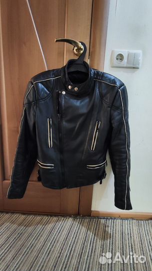 Мото куртка женская кожаная