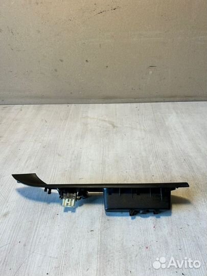 Кнопка стеклоподъемника передняя правая Mazda 6 GG