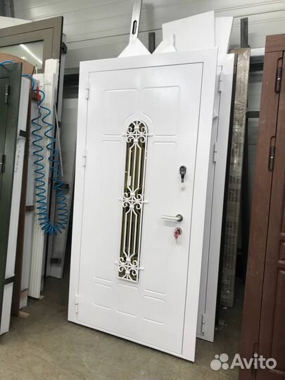 Дверь входная металлическая
