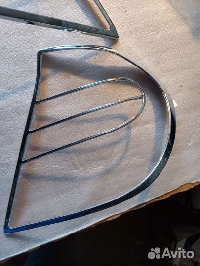 Накладки задних фонарей toyota camry 01-06 хром