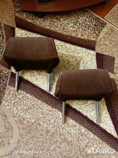 Подголовники передних сидений /Москвич